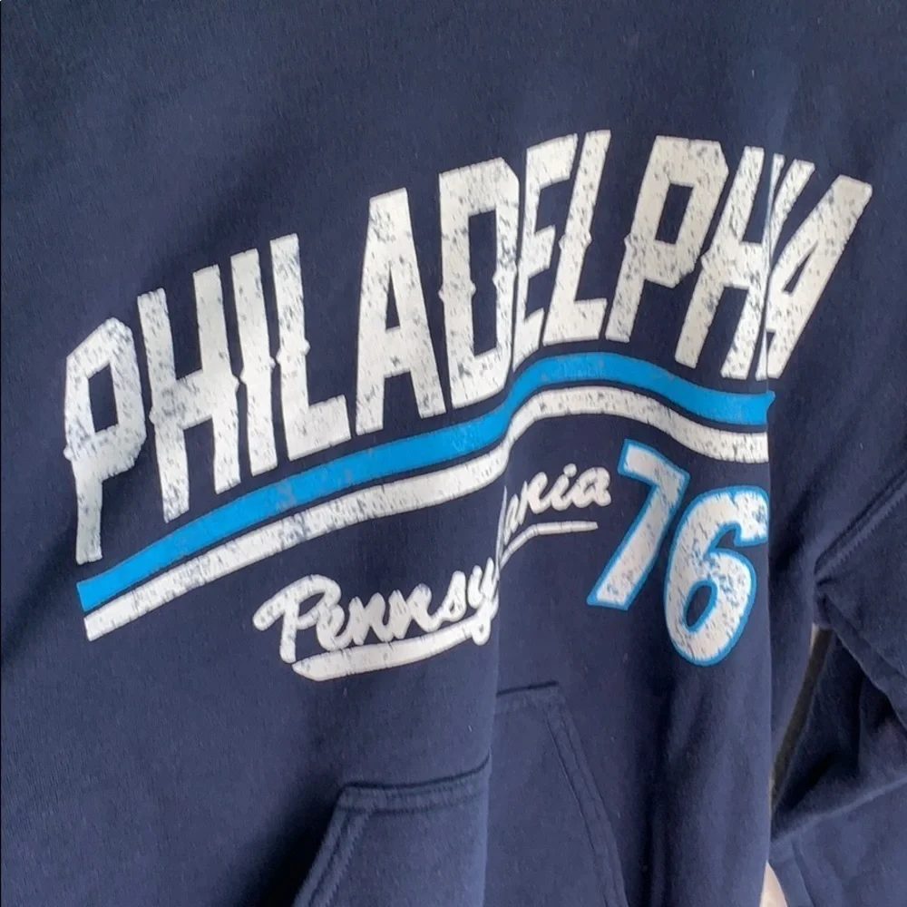 Philadelphia Pennsylvania 76 Vintage Women's Navy Sweatshirt sz S